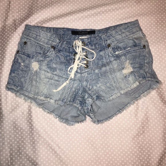 Billabong Jean shorts - Picture 1 of 1